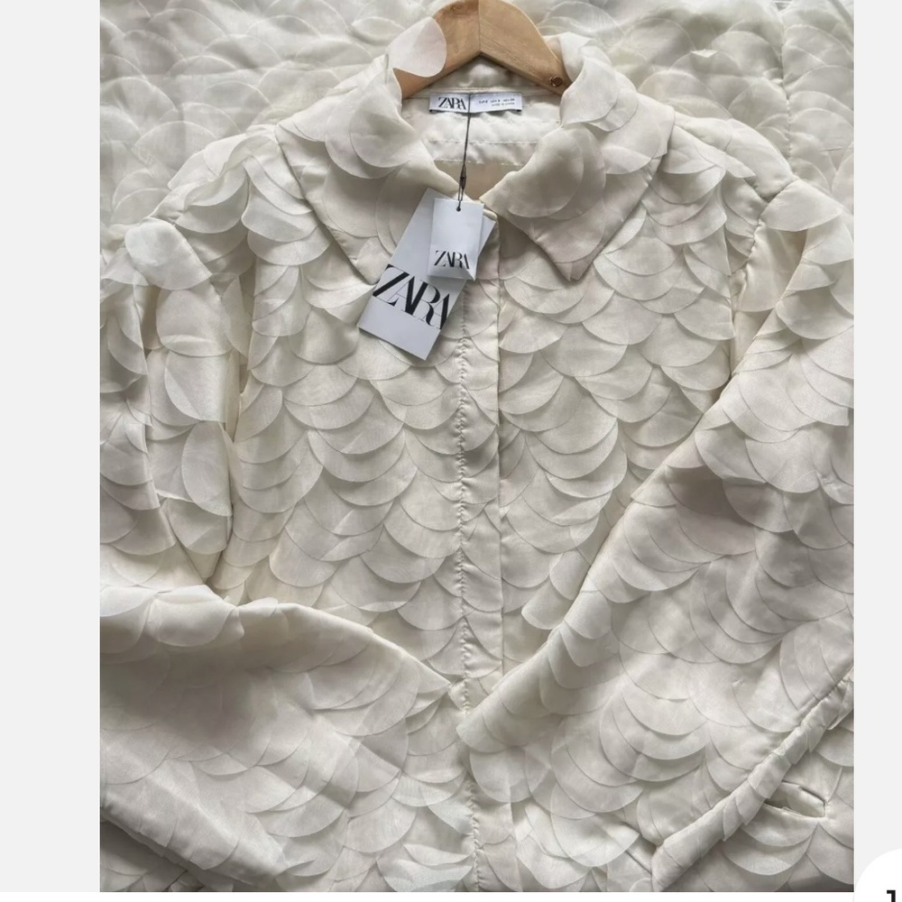 ZARA BIB COLLAR PETAL COAT - Picture 16 of 16